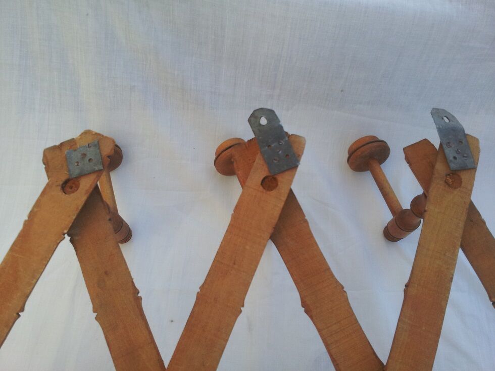 Portemanteau extensible en bois