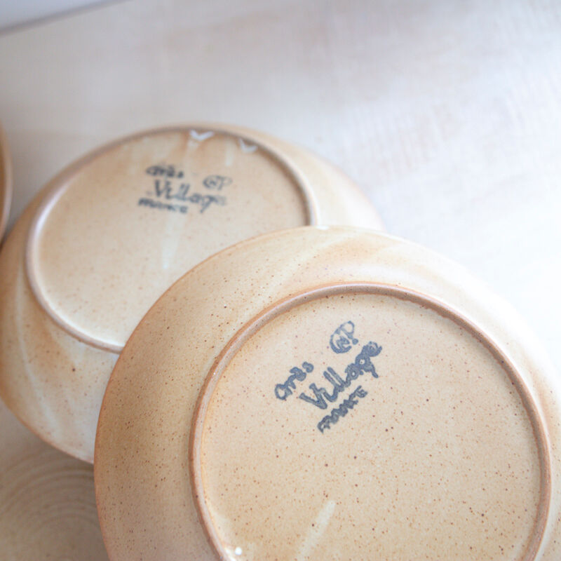 6 hollow plates gres village france