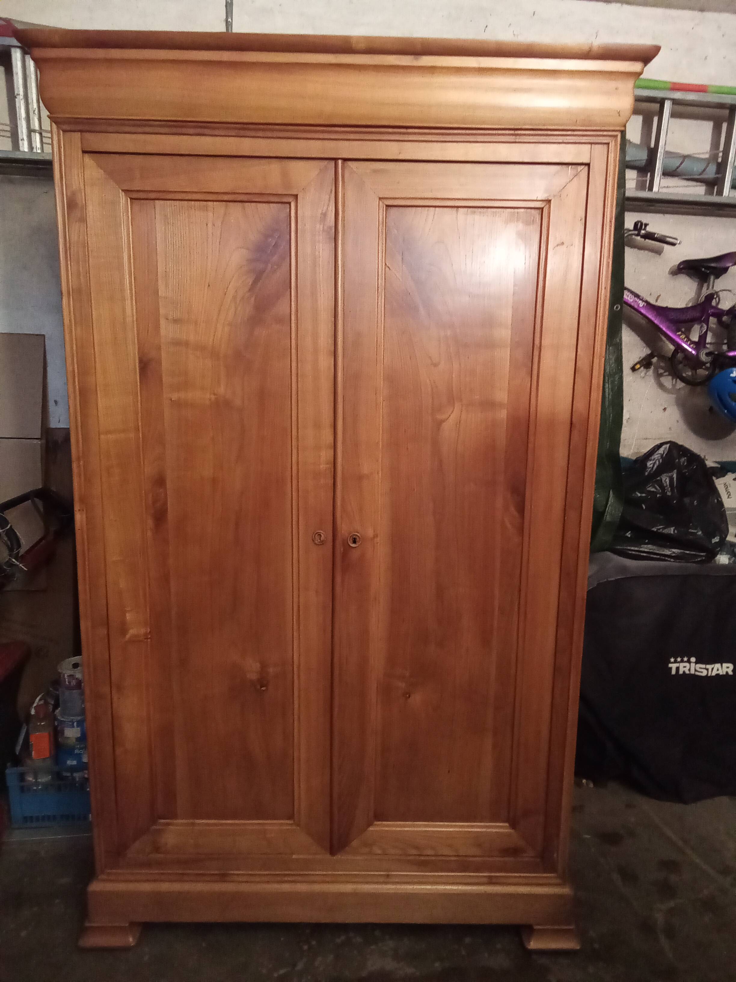 Armoire Louis Philippe ancienne