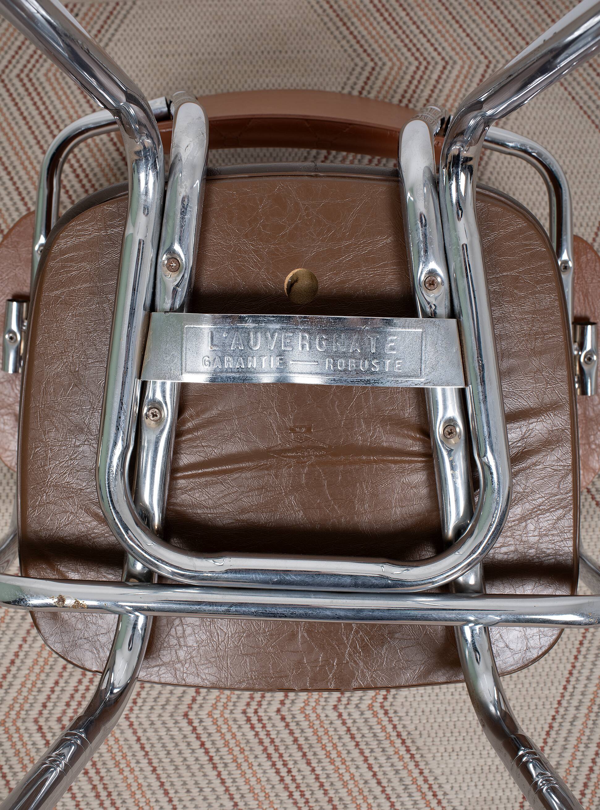 Chaise vintage chromé, marque l’auvergnate