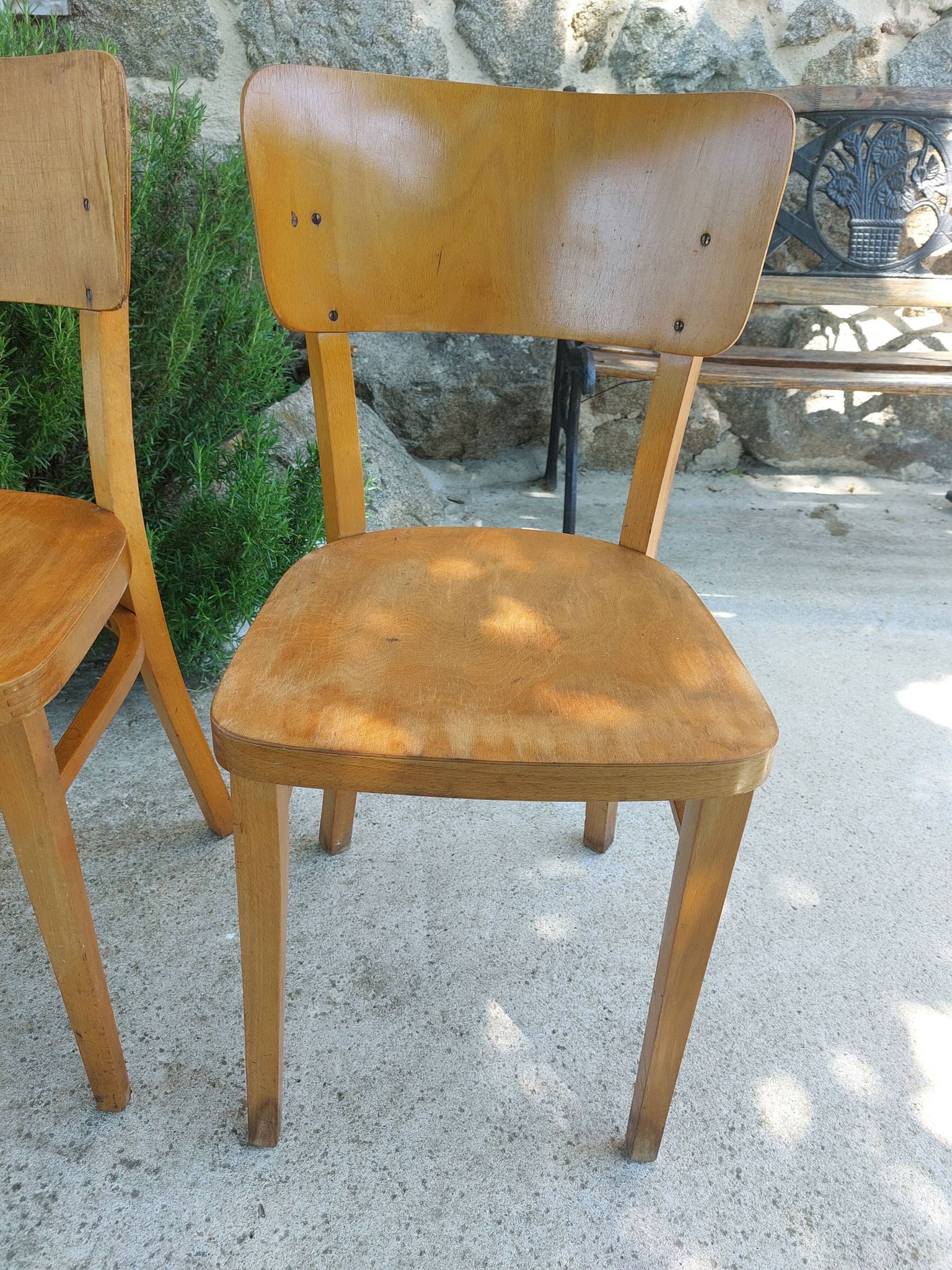 4 chaises bistrot, teinte claire