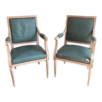 Paire de fauteuils Louis XVl en moleskine bleu celadon et cérusés beige