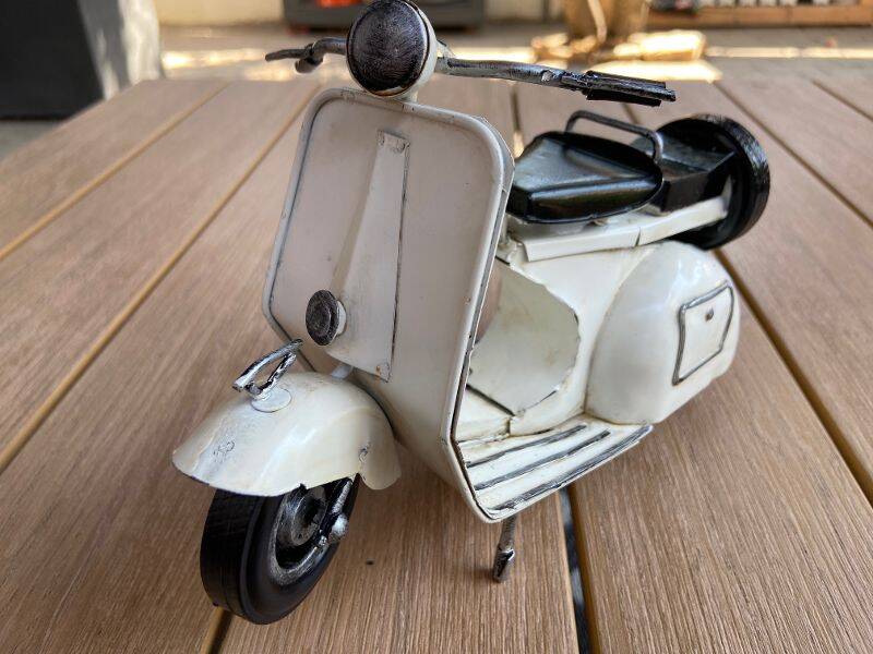 Decorative Toy in Painted Tin Scooter Vespa Piaggio 1955 collection "The Wasp"