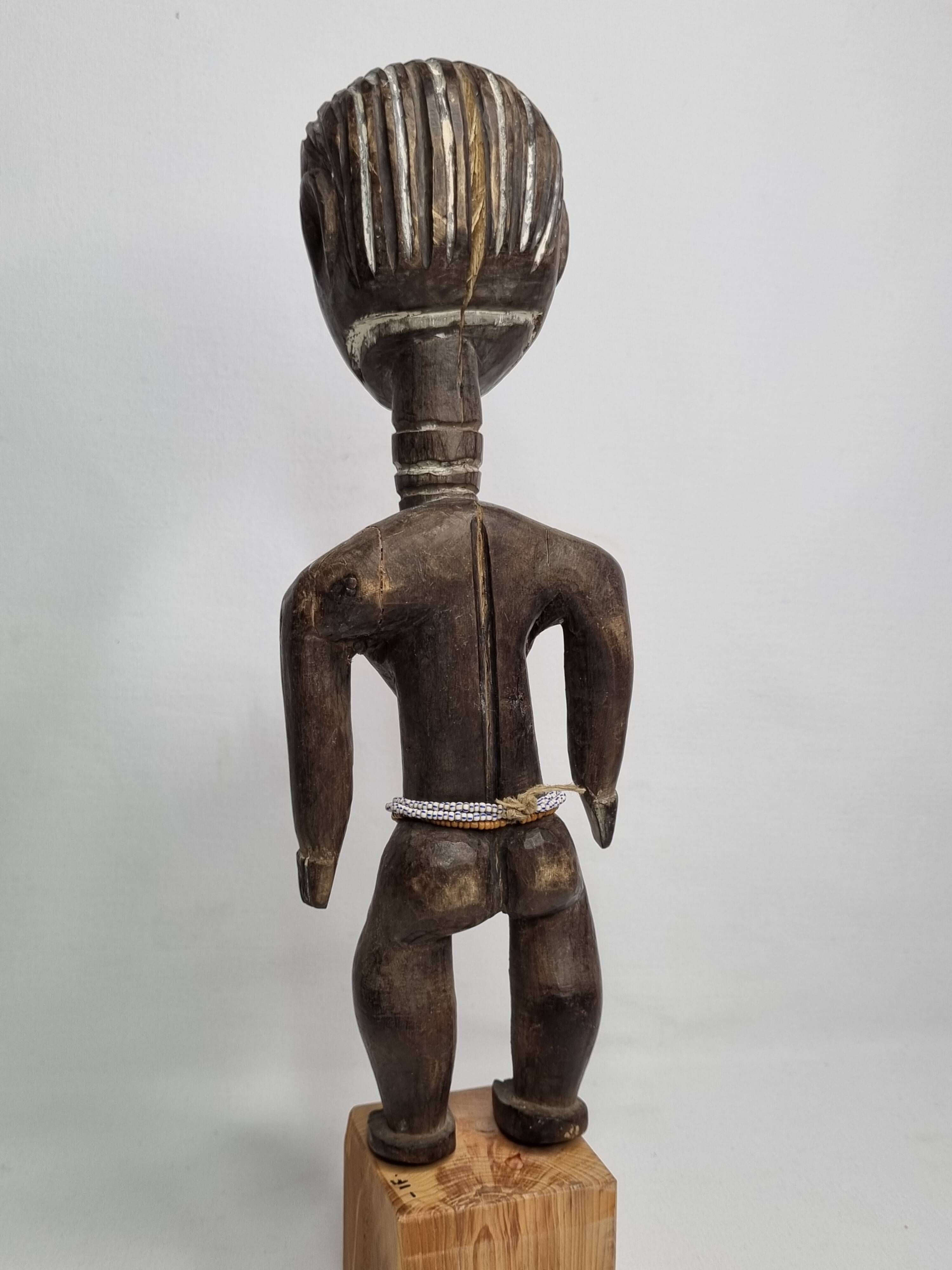 Koulango statuette, tribal art, Ivory Coast, carved wood, late 20th century