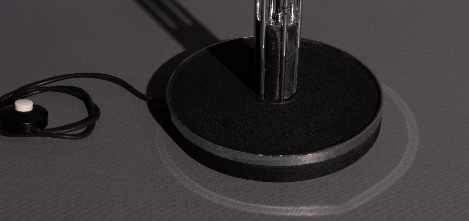 Italian design floor lamp from the years 70