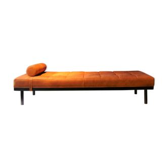 50s rest bed