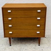 Vintage teak chest of drawers with 4 drawers from the 1960s in G-Plan style.