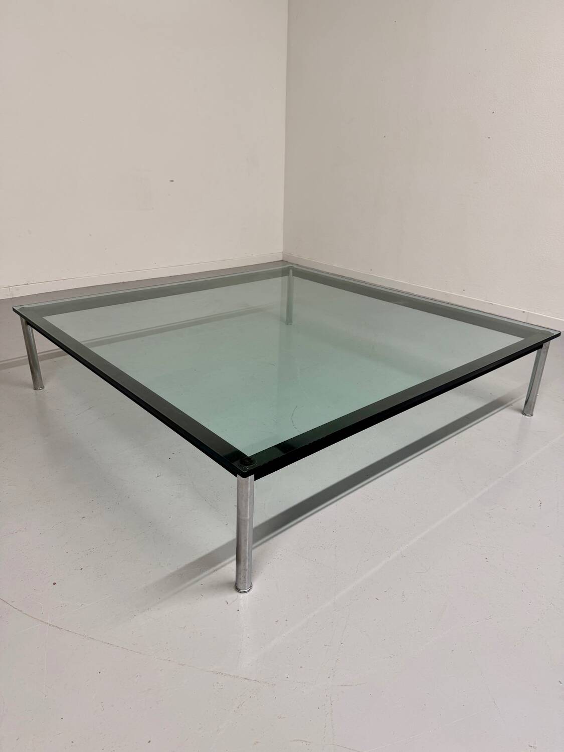 XXL coffee table LC10 design by Le Corbusier for Cassina, 1980s, glass.
