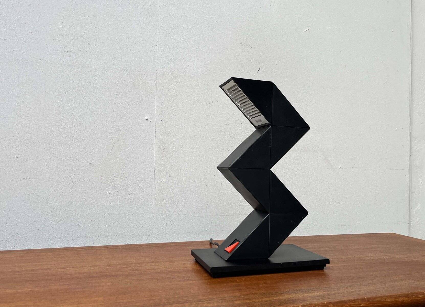 Flexible table lamp Z-Lite Zig Zag postmodern model, 1980s