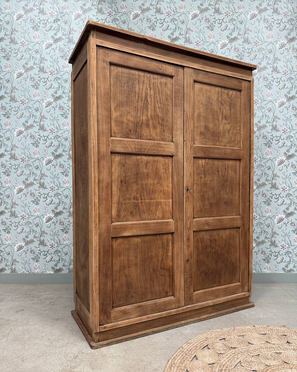 Parisian wardrobe (renovated)