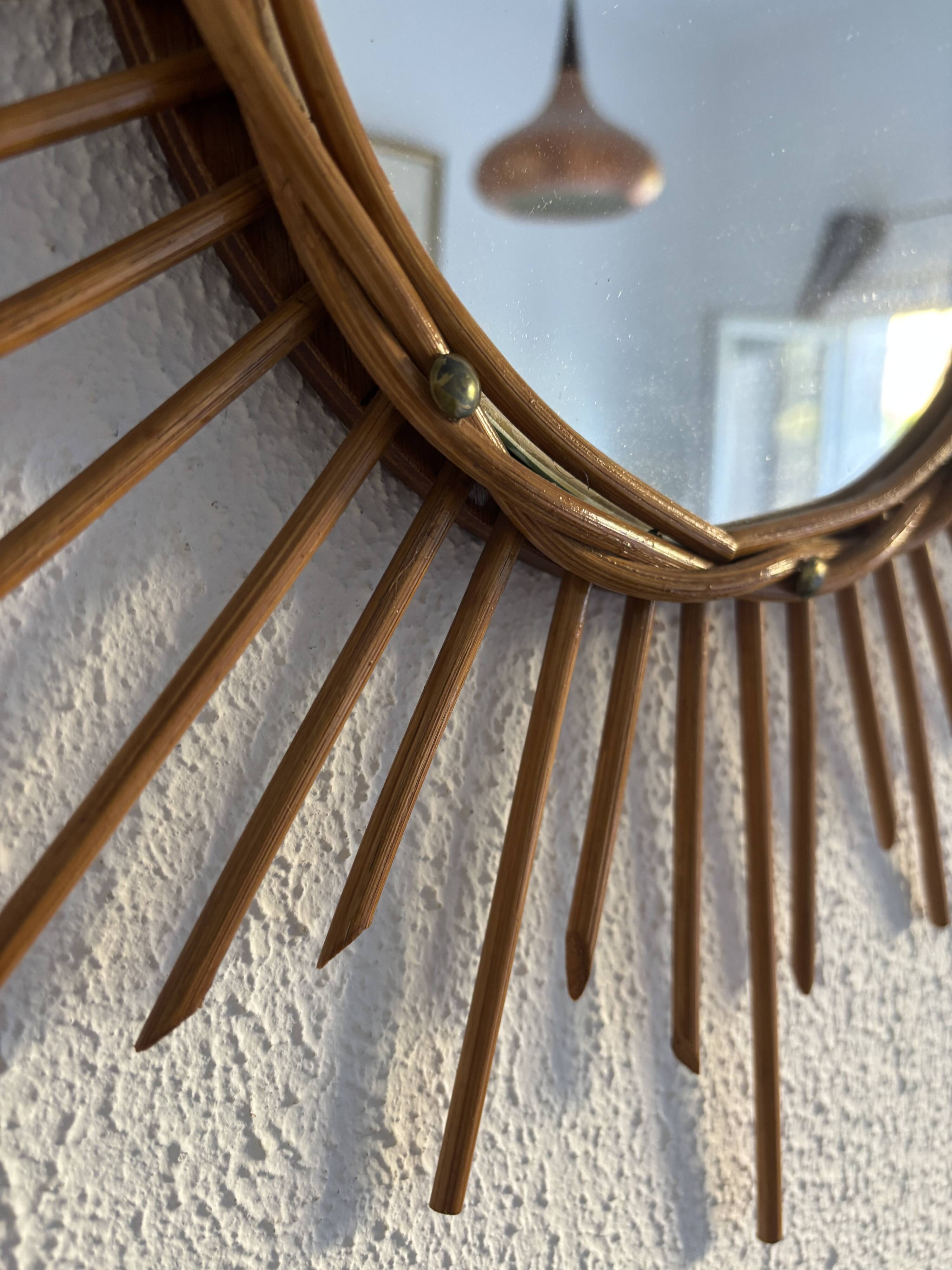 Vintage 1960s sun mirror made of rattan - 55 cm