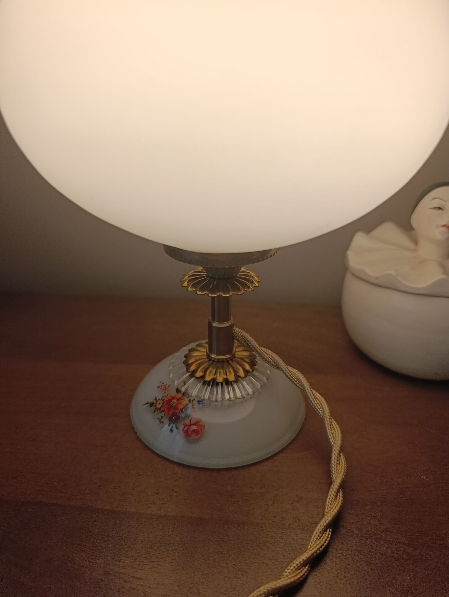 Opaline lamp & retro chic flowers, unique upcycled creation