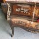 Commode sauteuse en bois de rose plateau en marbre rose