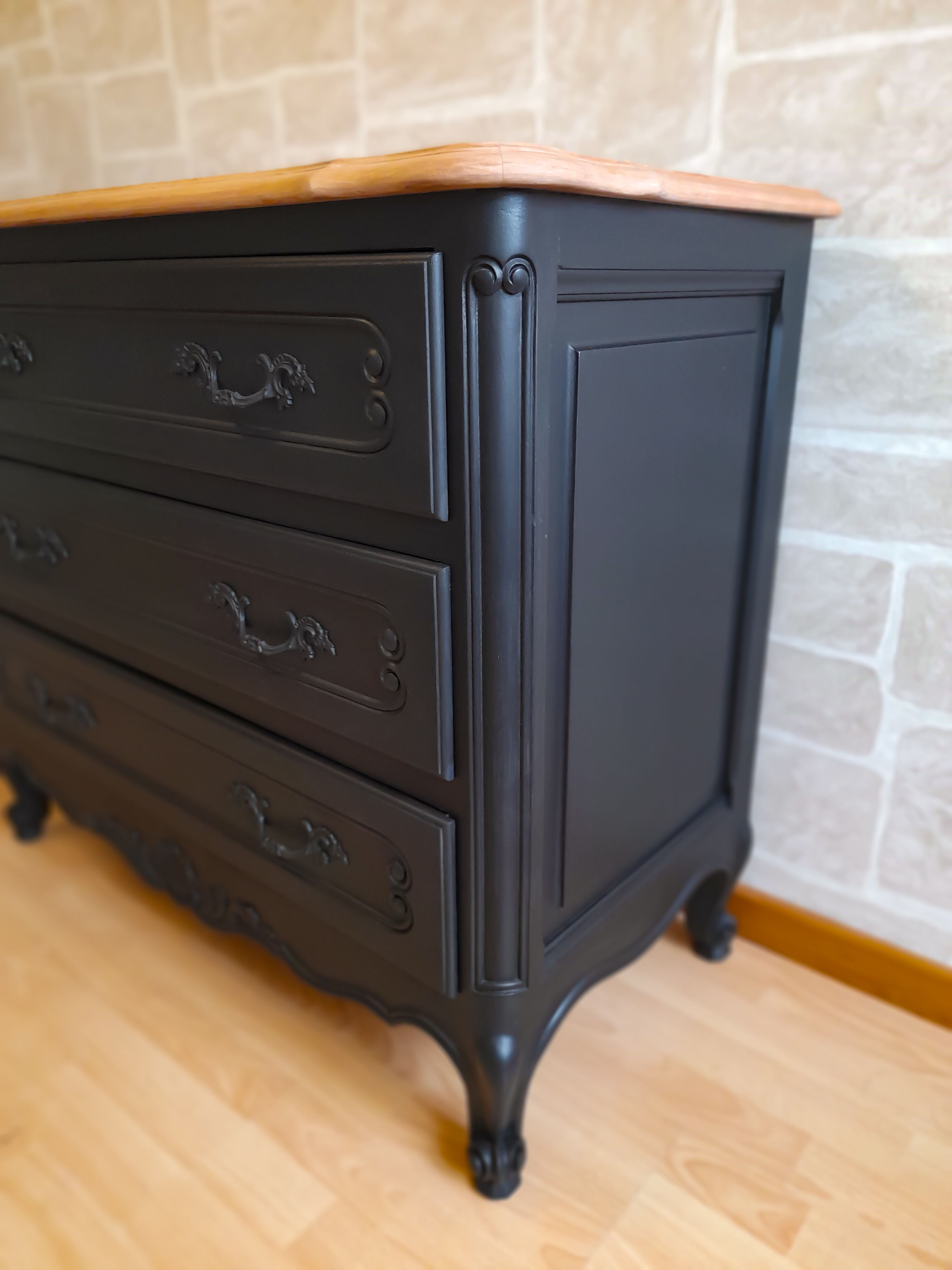 Commode style Louis XV rénovée