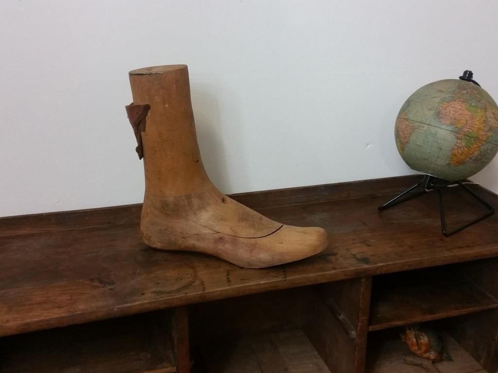 Shoe old form of shoemaker