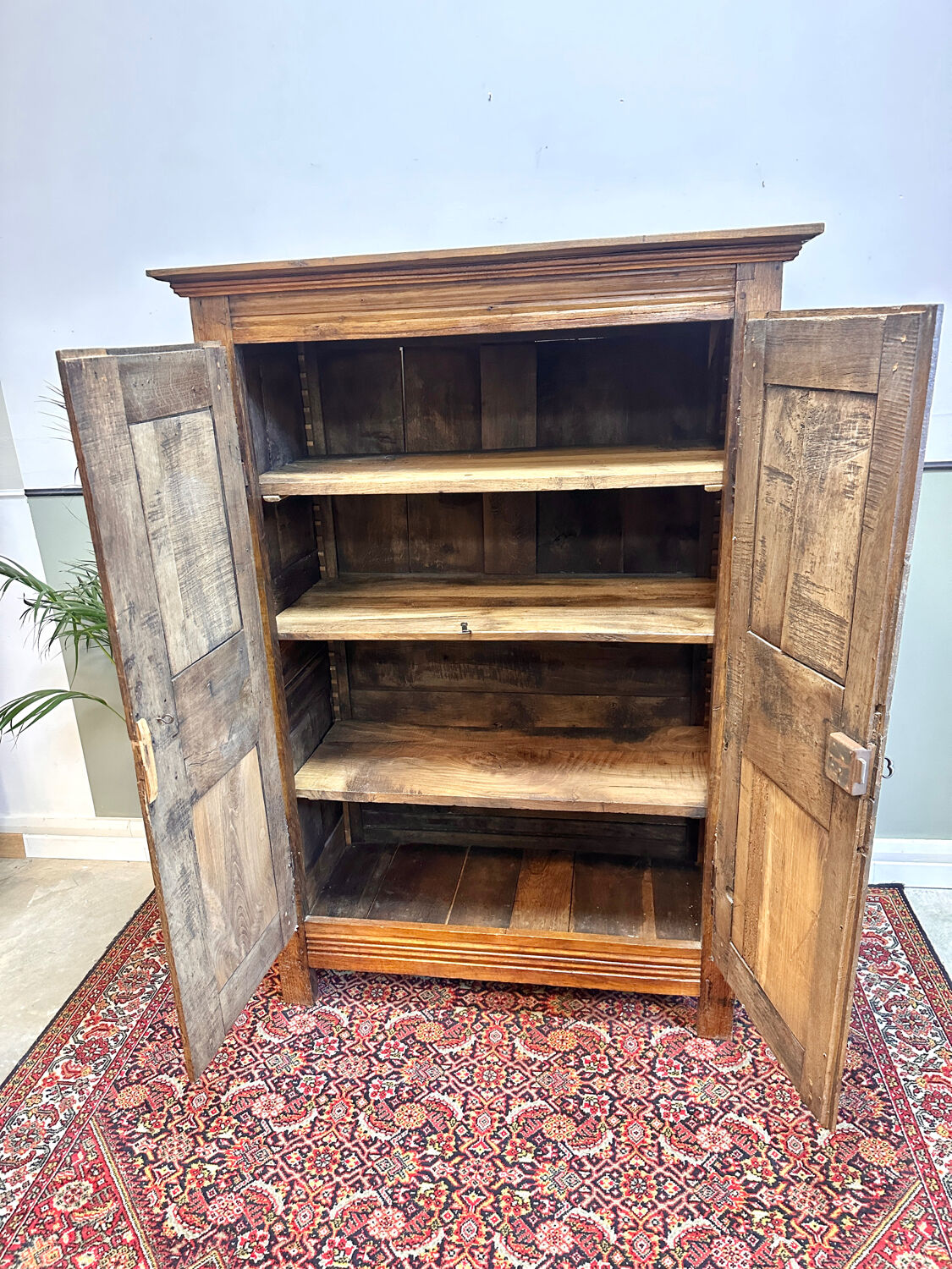 Armoire parisienne bois massif