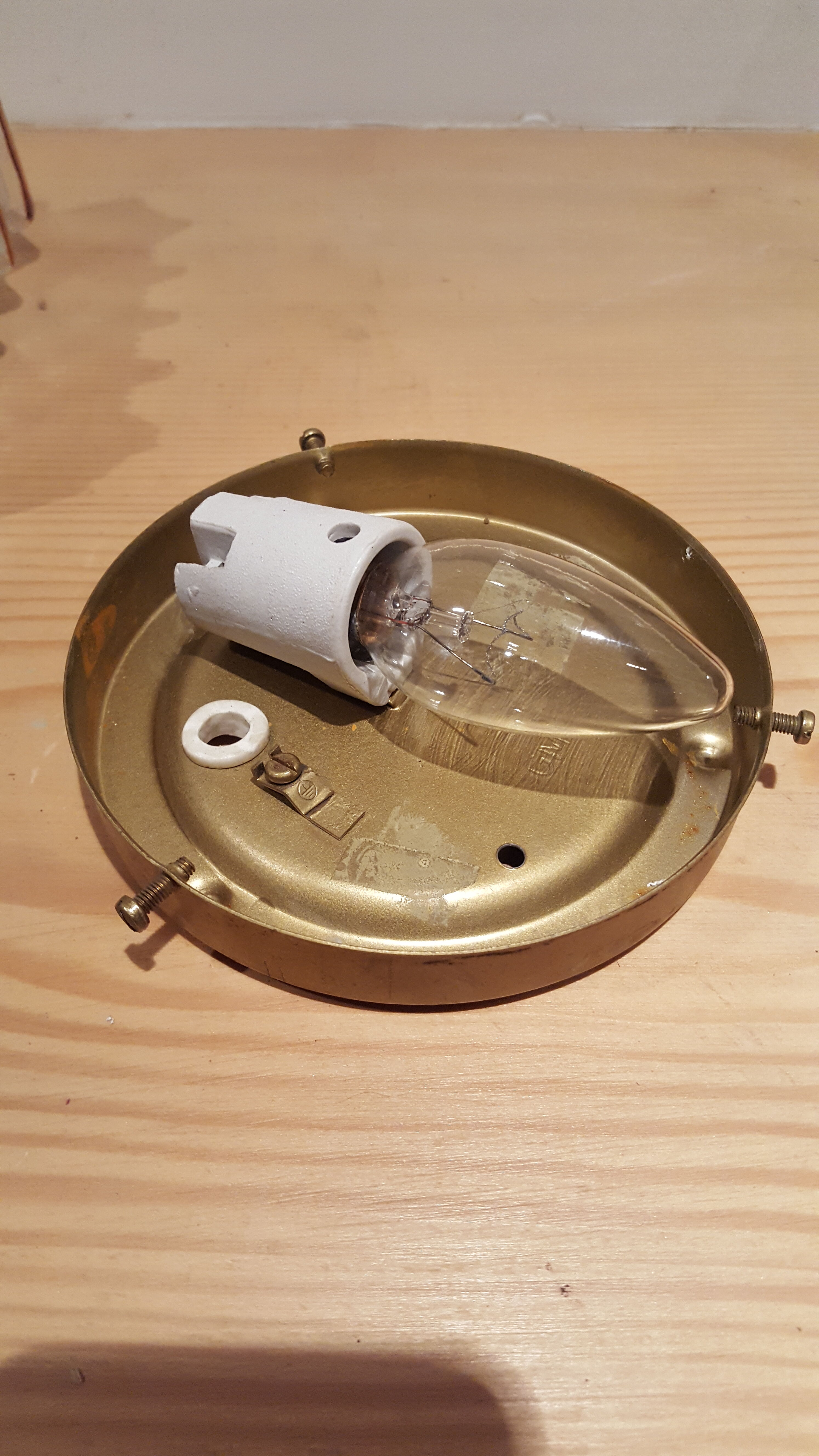 Ceiling in cast glass