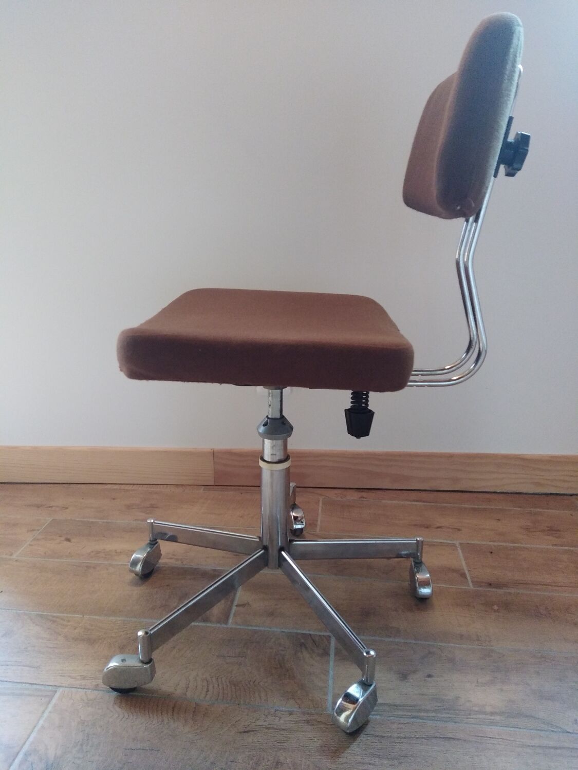Desk chair Flambo design Henri Liber