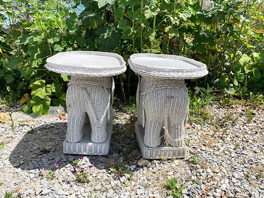 Old white rattan living room: 5 pieces of furniture