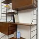 Bibliothèque vintage string en métal et teck