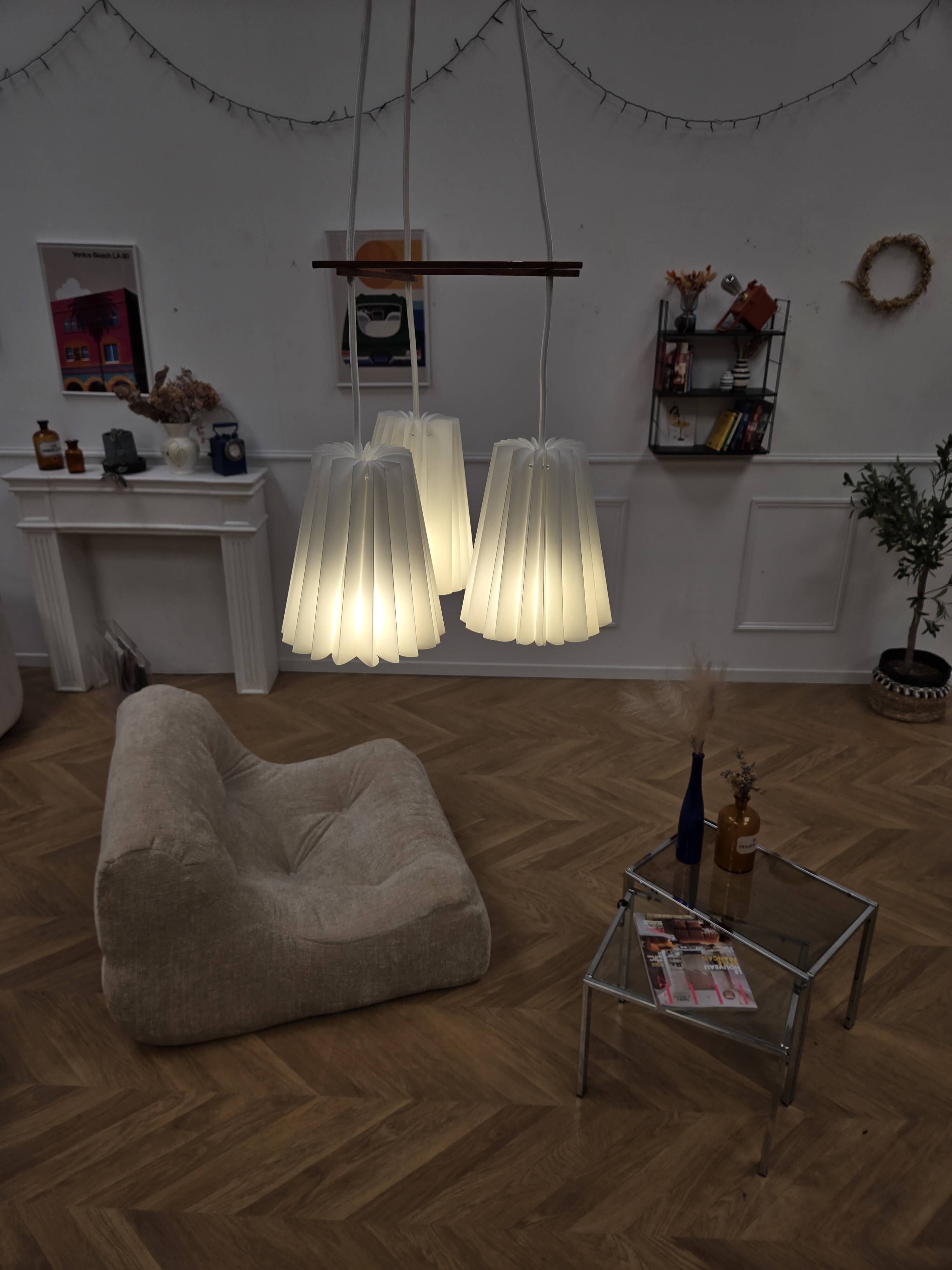 Scandinavian three-light suspension
