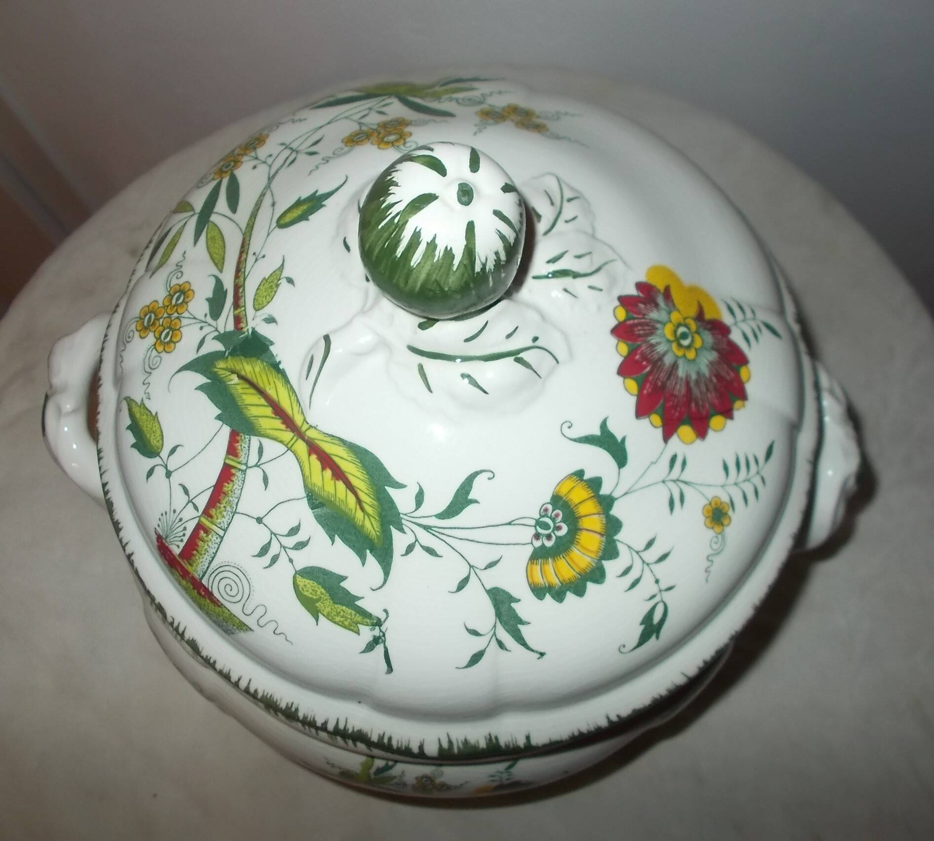 Sarreguemines soup tureen