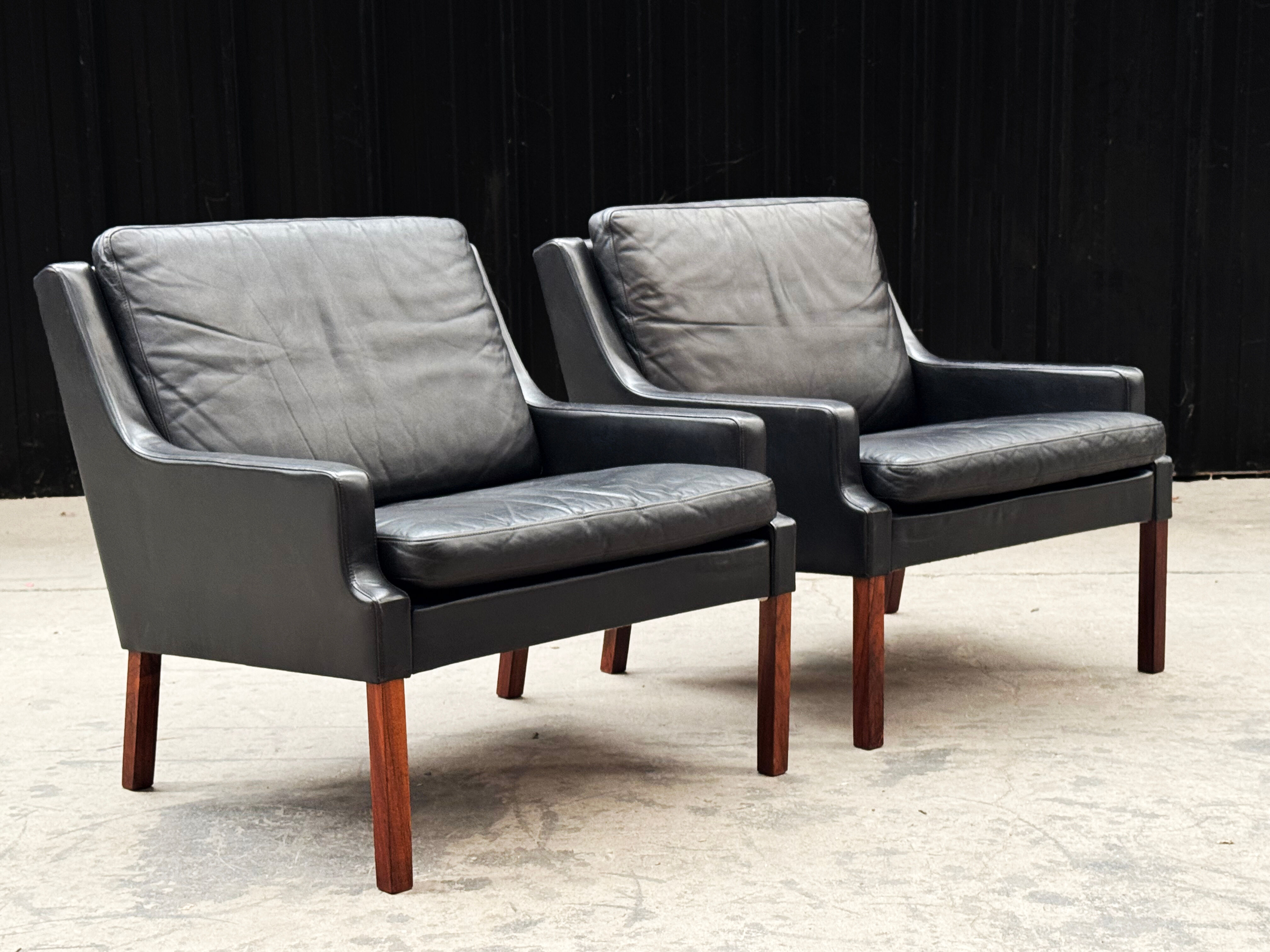 Canapé et 2 fauteuils scandinaves en cuir