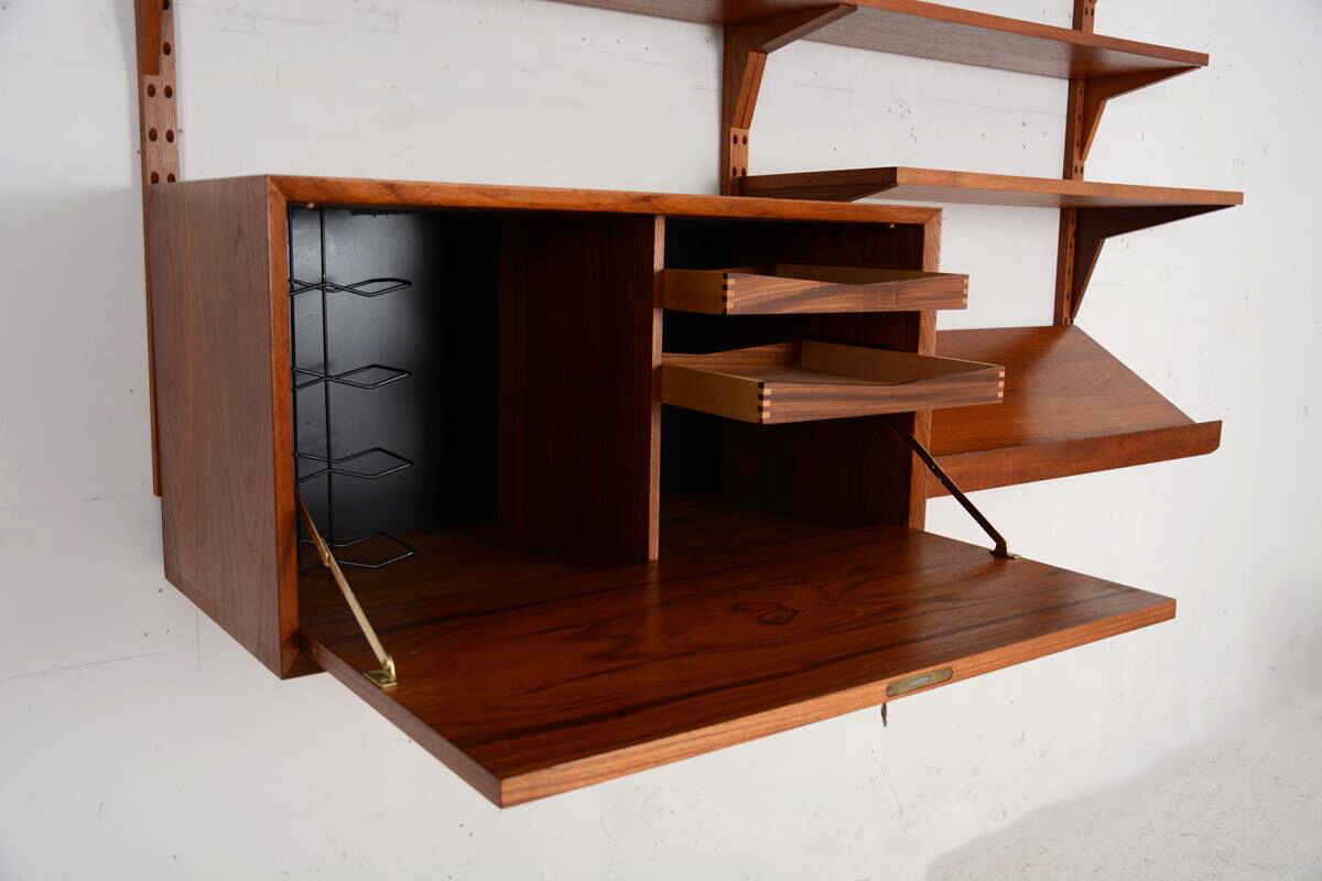Vintage modular wall system by Poul Cadovius