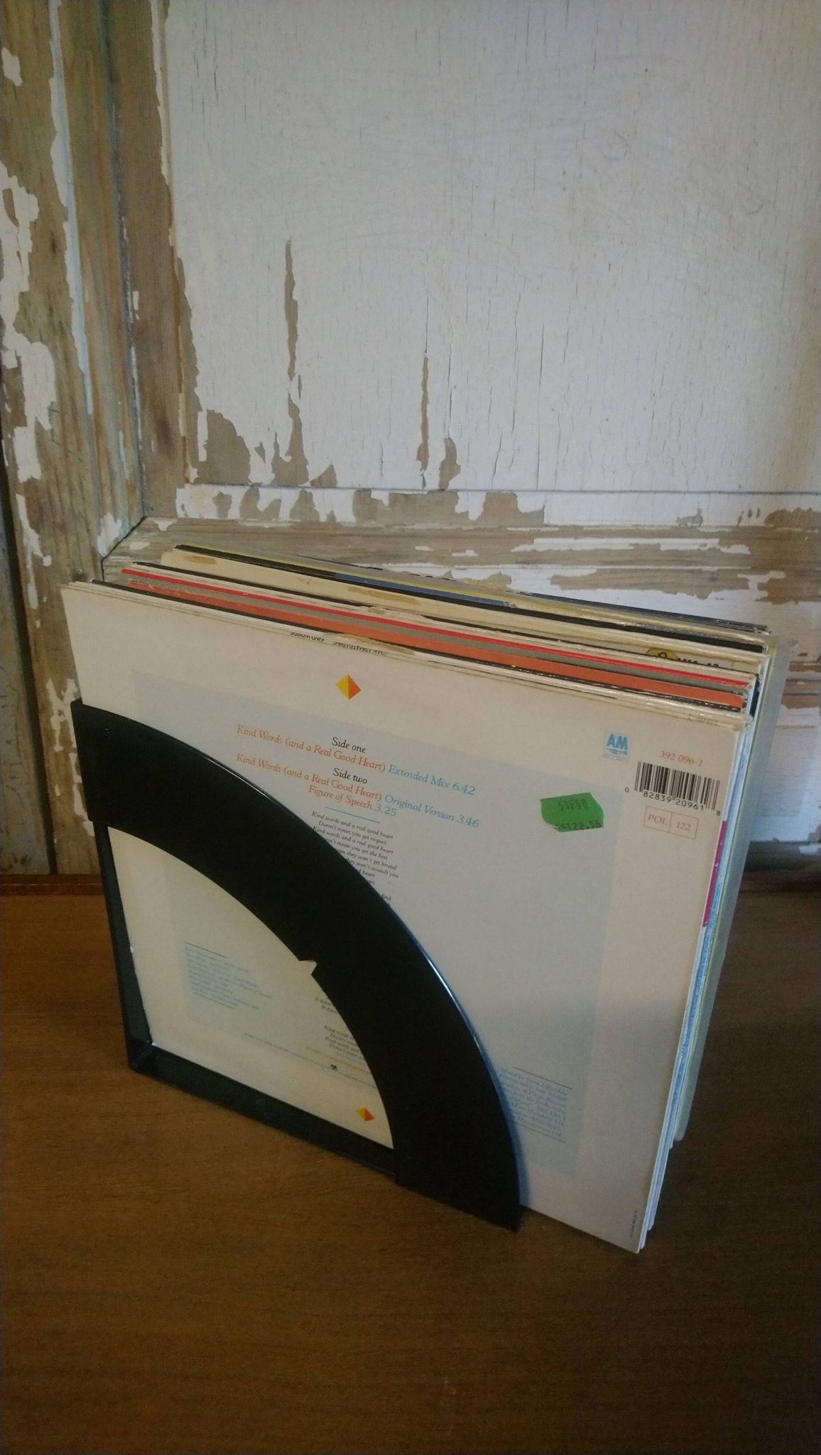 Porte vinyles "Crayonne" en plastique vers 70/80