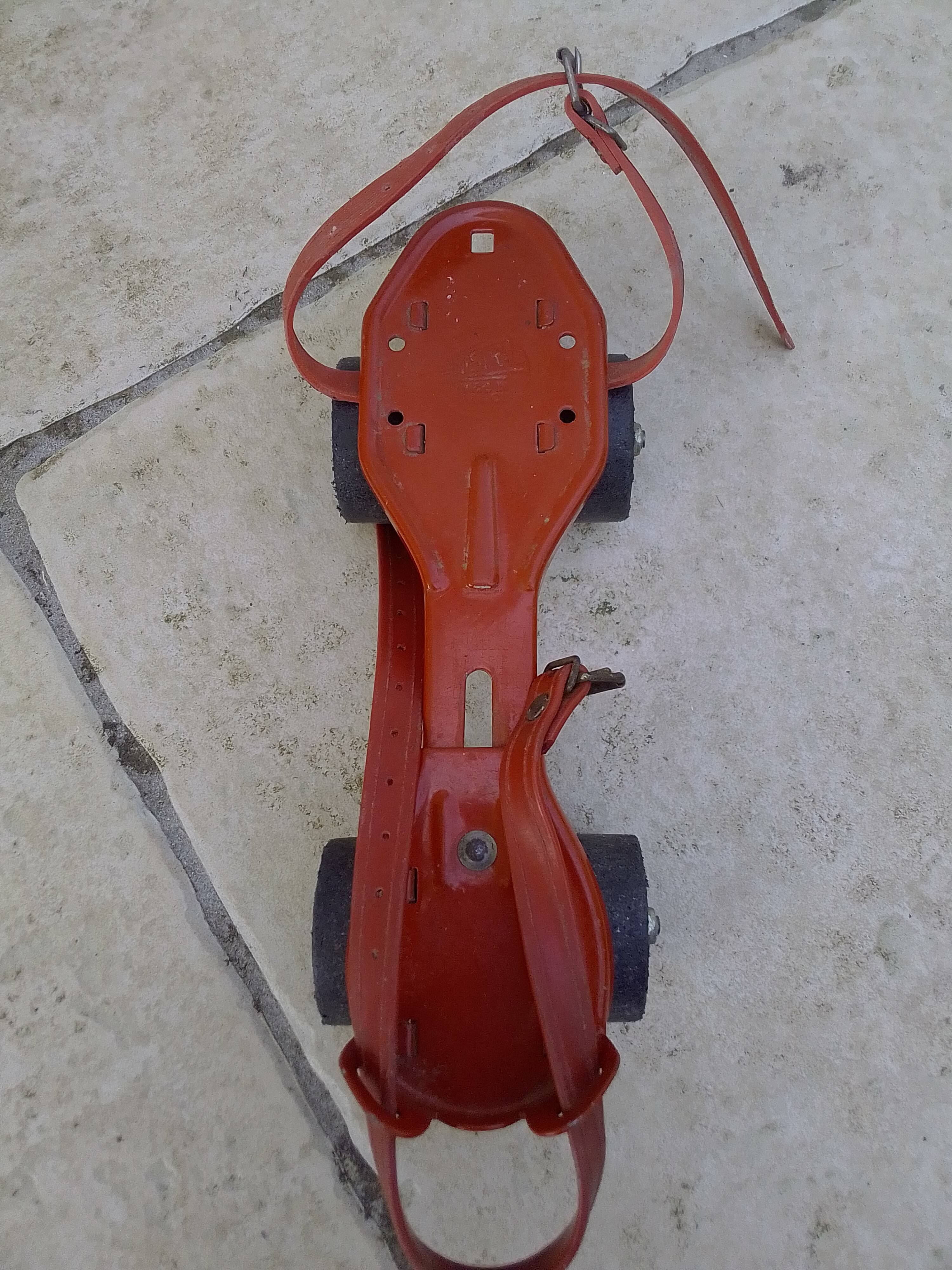 Paire de patins a a roulettes mistral