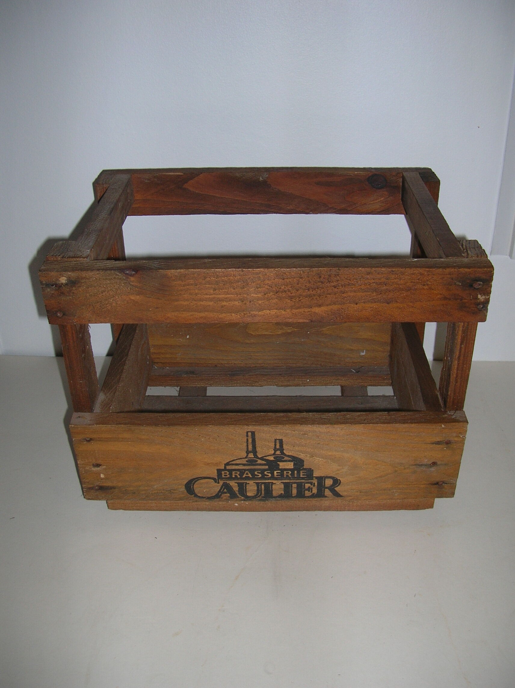 Caulier brewery wooden crate