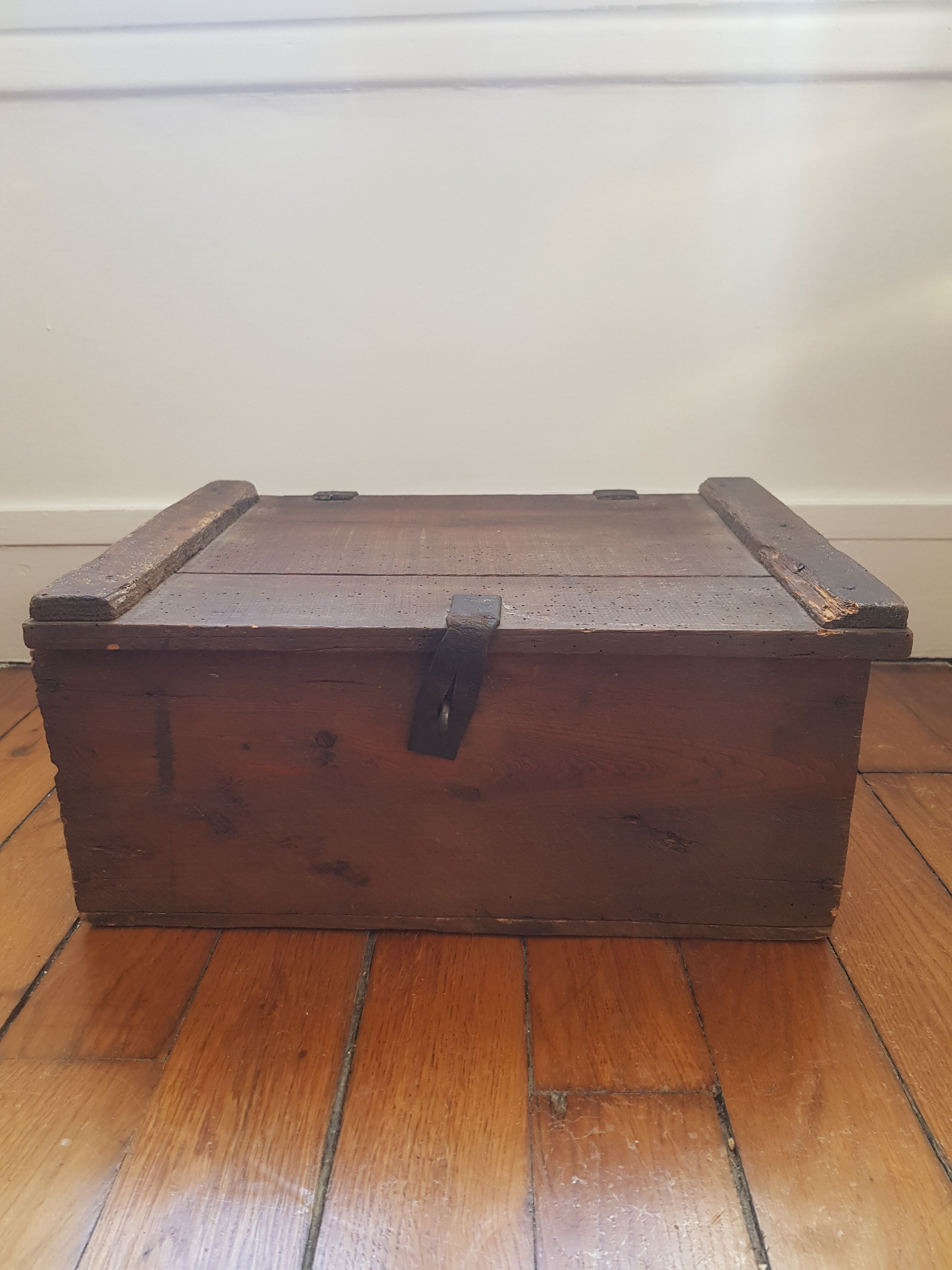 Wooden box