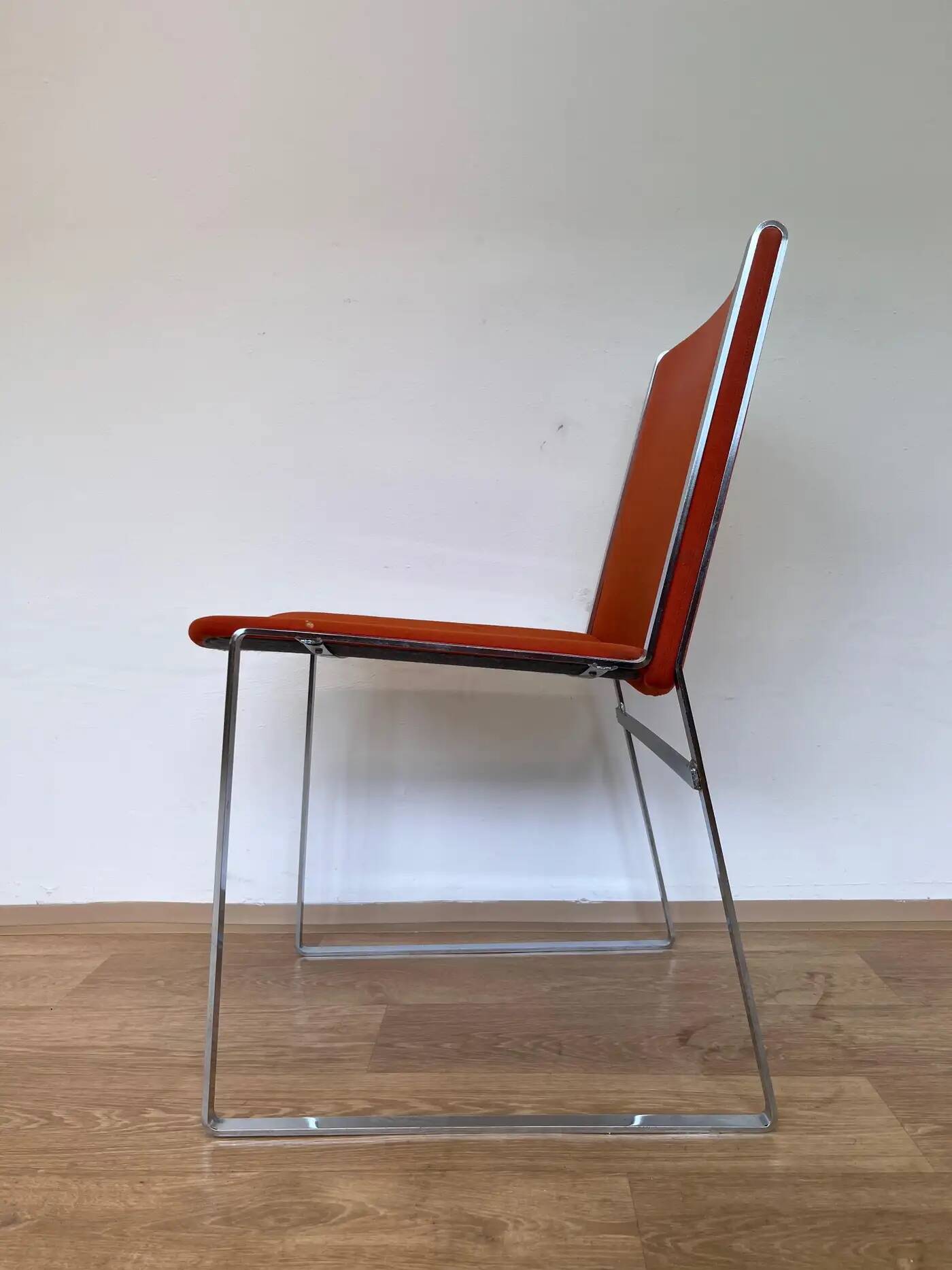 Set of mid-century design chrome dining chairs and table, 1970s