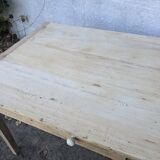 Farm table