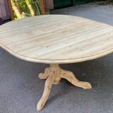 Interior's extendable round tripod dining table renovated in solid wood