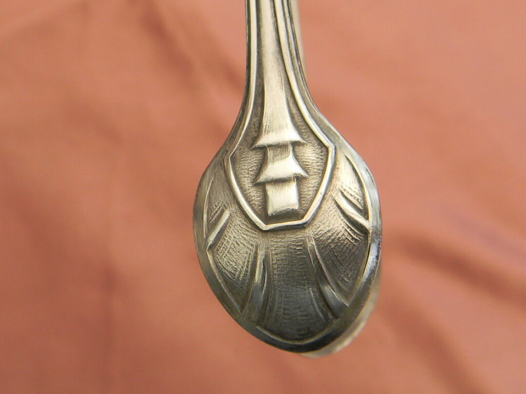 Art deco sugar tongs in silver metal