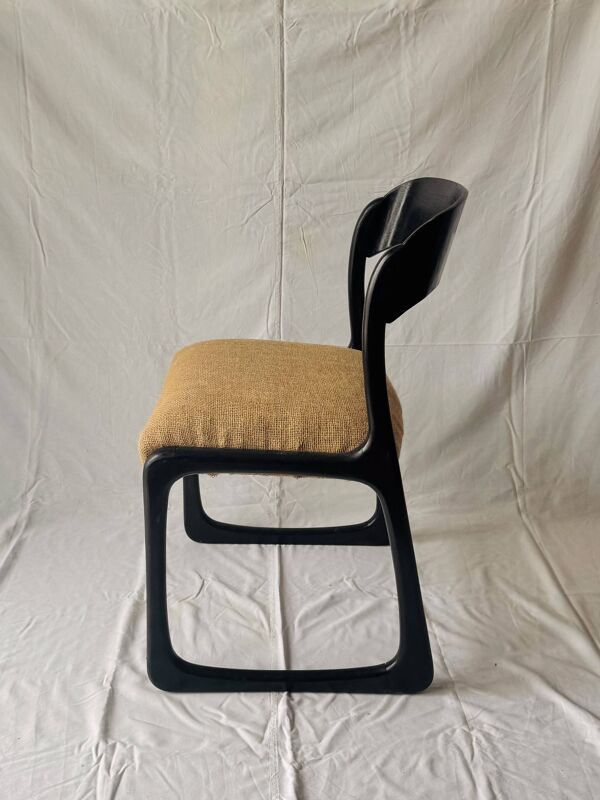 Lot de 3 chaises bémol dites ''traineau''  Baumann