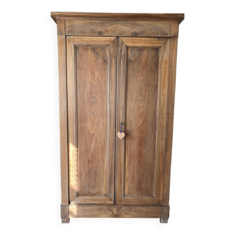 Alma wardrobe