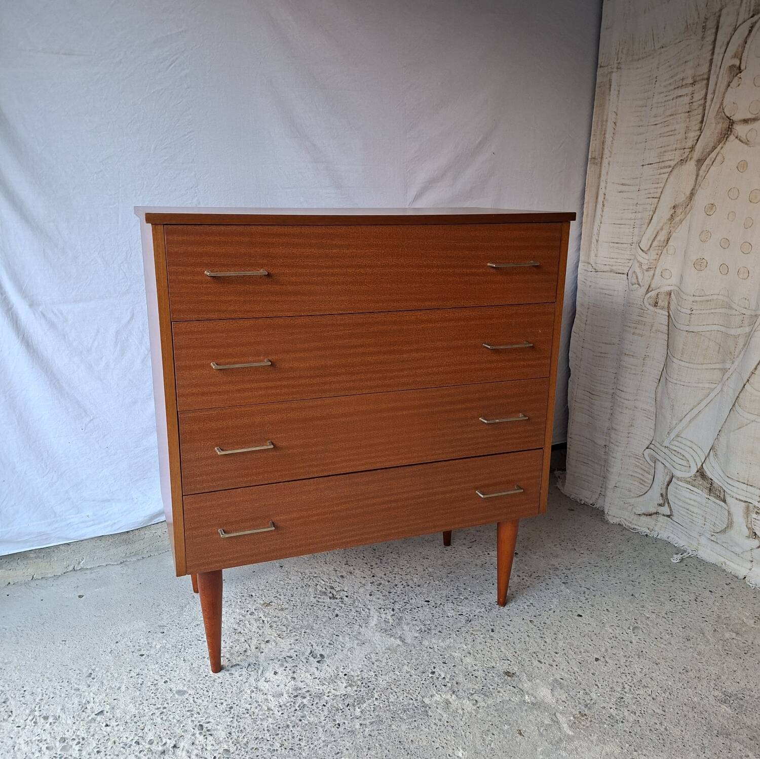 Commode vintage