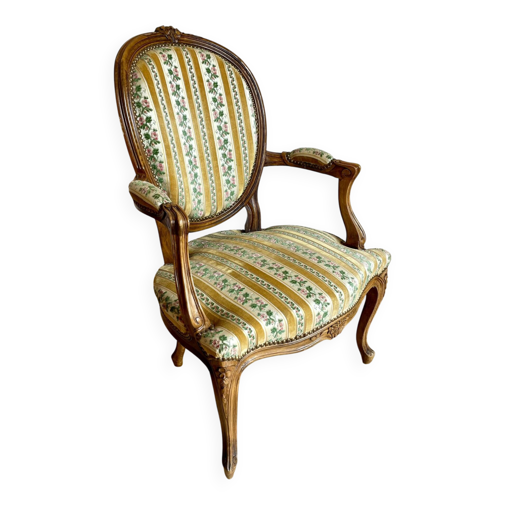 Vintage Louis XVI style medallion armchair – Carved wood and fabric