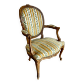 Vintage Louis XVI style medallion armchair – Carved wood and fabric