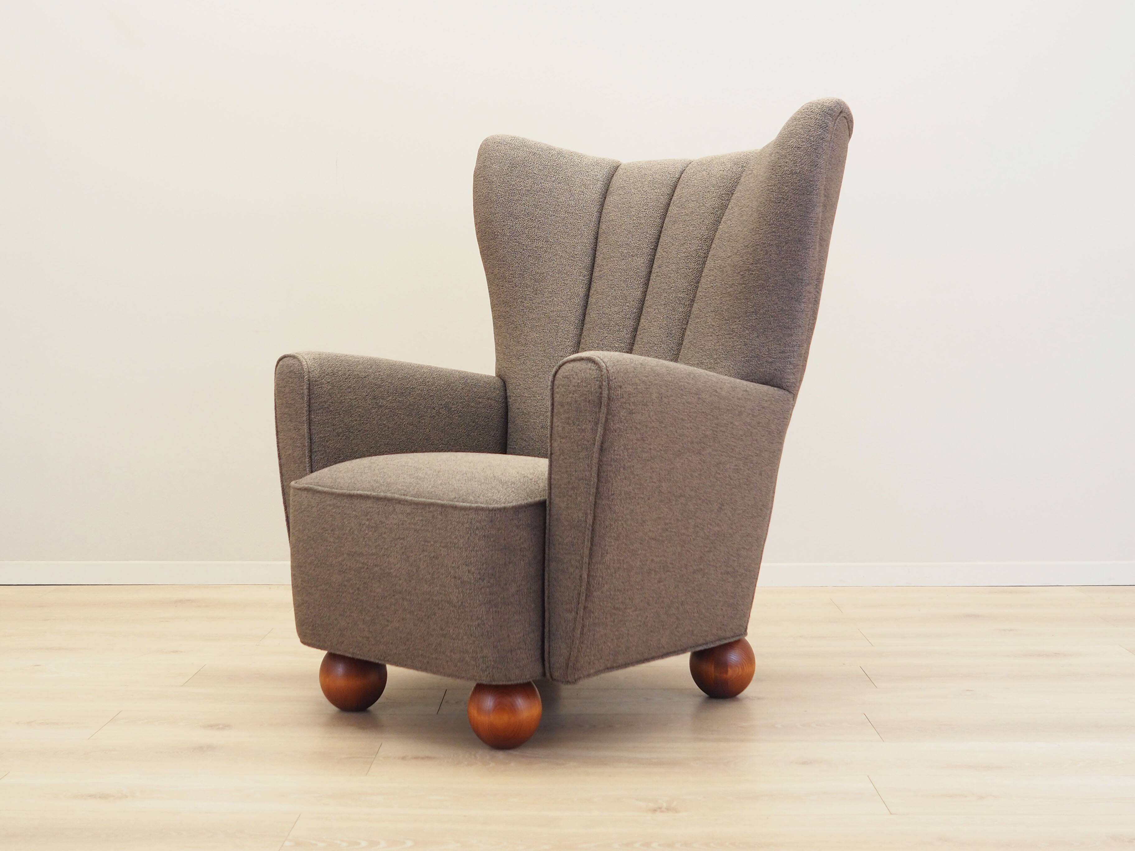 Fauteuil lounge, design scandinave, production : Danemark