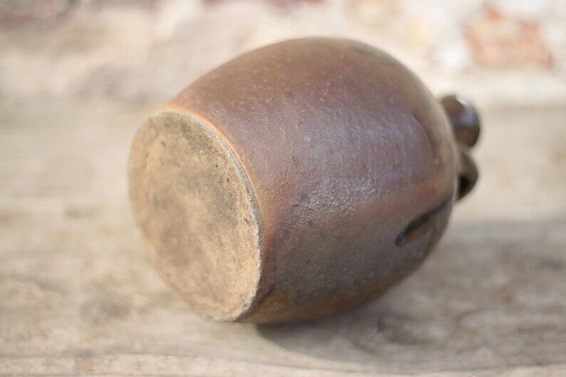 Old handled pot, antique pot, handled jar, interior decoration, collection, pottery