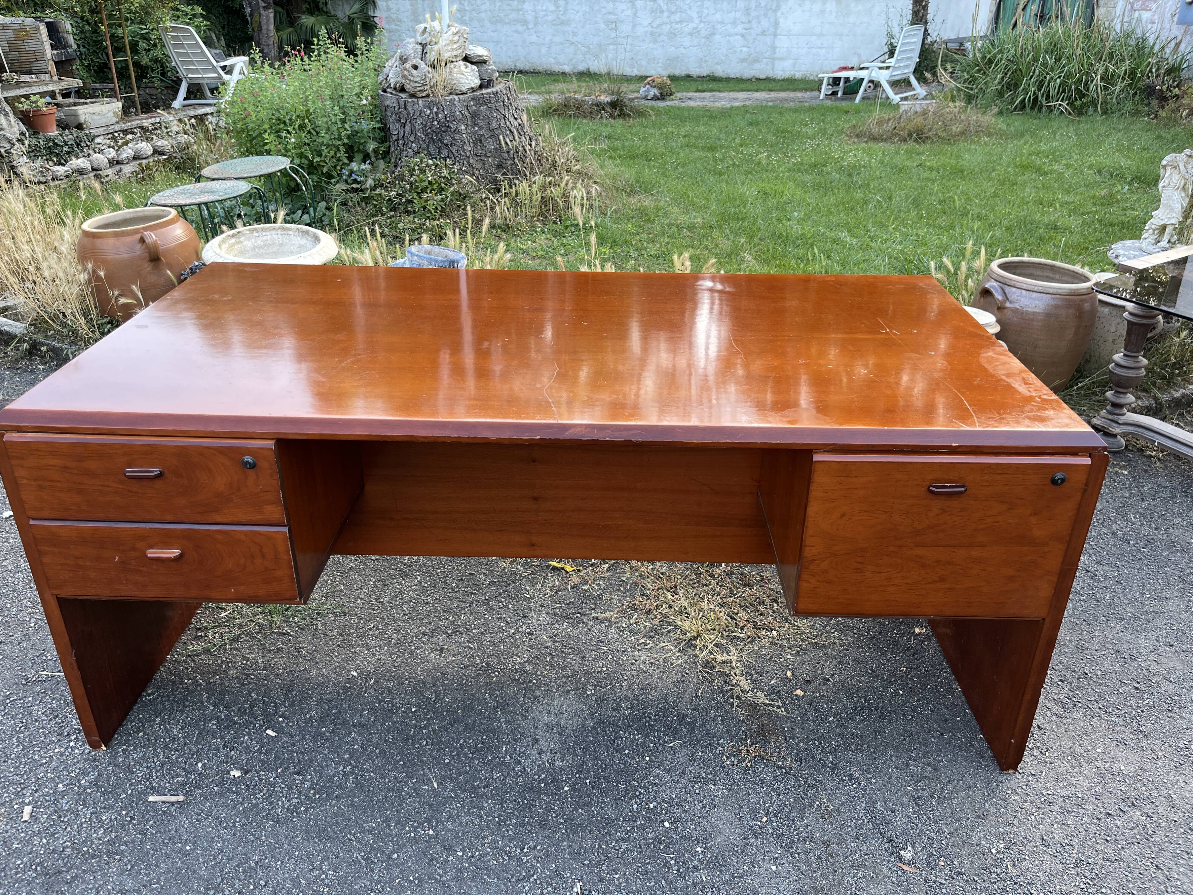 Large Vintage Modernist Desk – 1950s/1970s