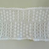 White cotton placemat and handmade lace
