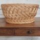 Panier en osier vintage