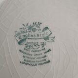 Porcelain flat plate signed Lunéville. French made. "English Style" model.