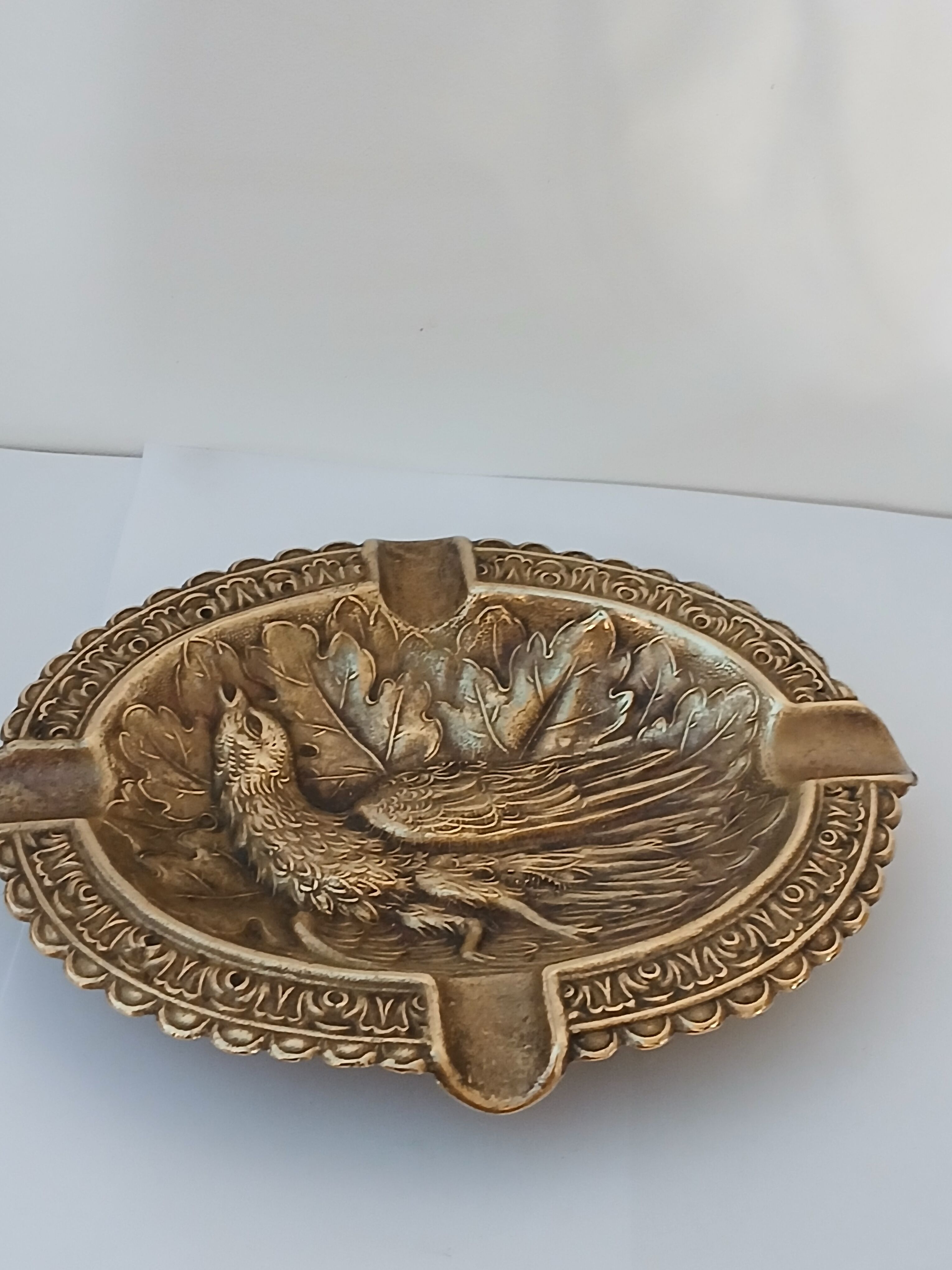 Vintage brass ashtray from the 1940s-1950s.