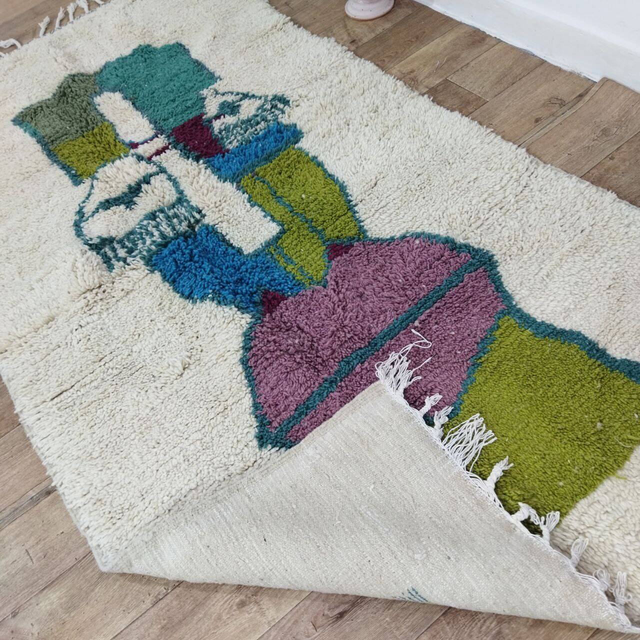 Handmade Moroccan Berber rug 260 x 133 cm