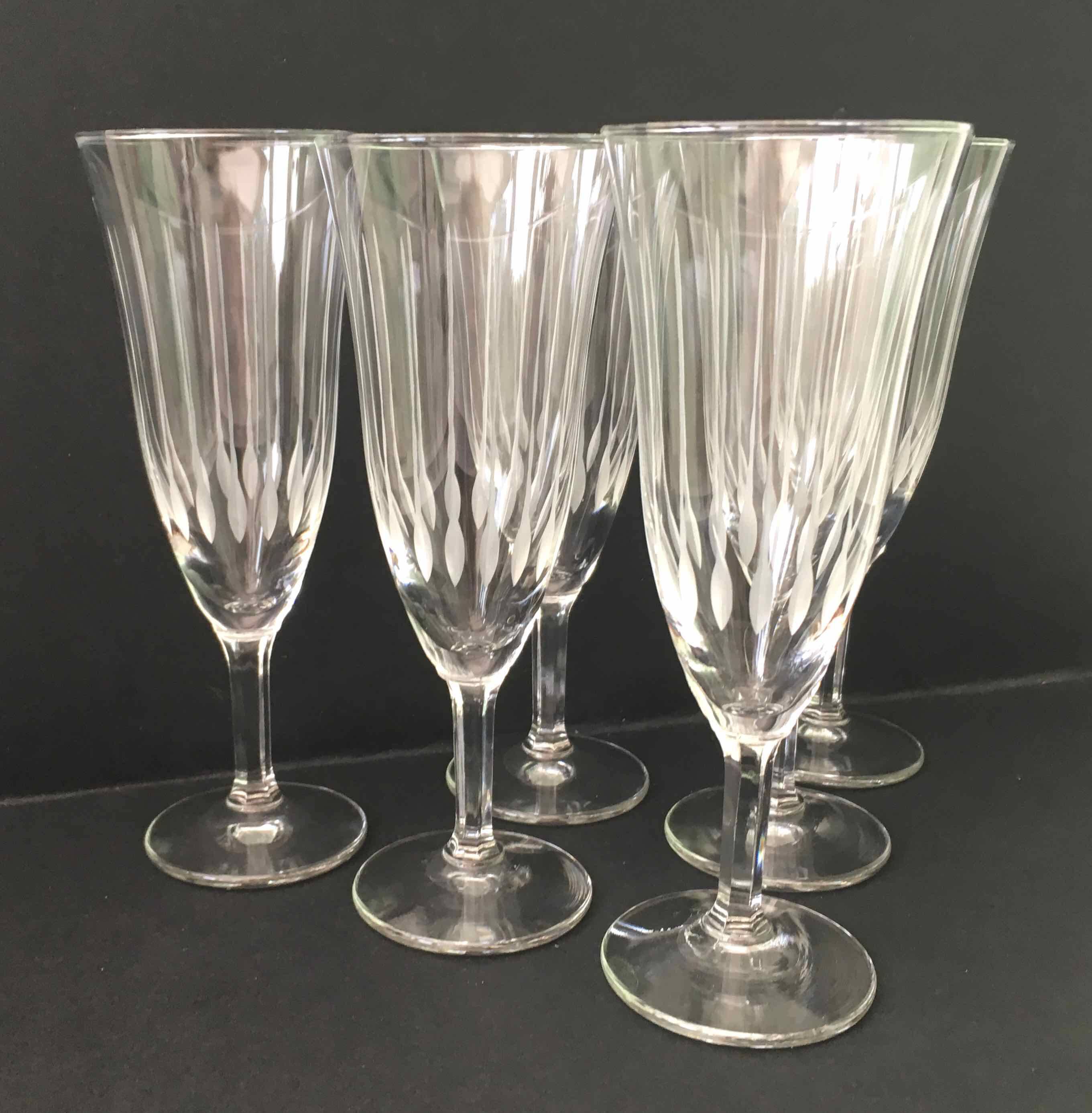 6 chiseled glass champagne flutes